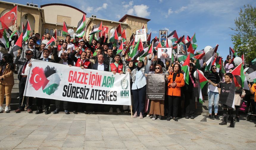 Hakkari’de İsrail protesto edildi