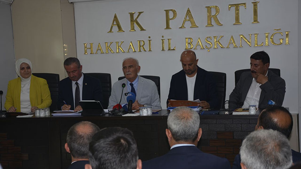 Ak Parti Genel Başkan Yardımcısı Yılmaz Hakkari'de