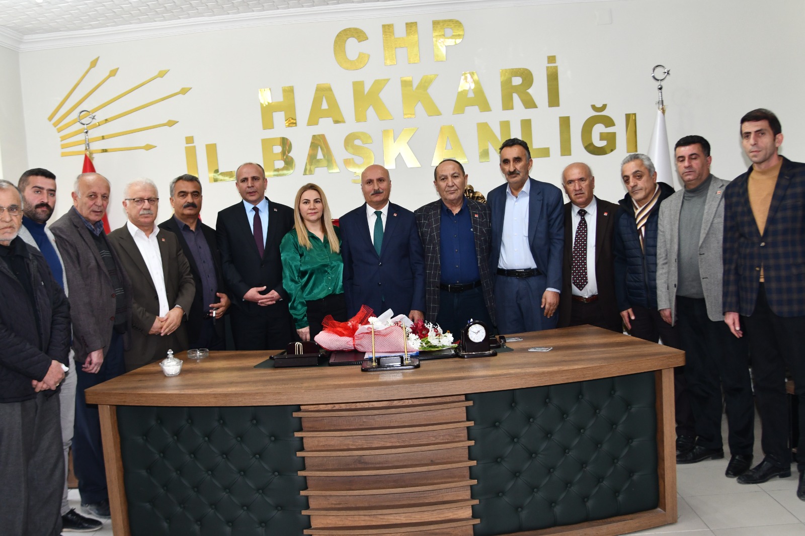 CHP'DE NÖBET DEĞİŞİMİ