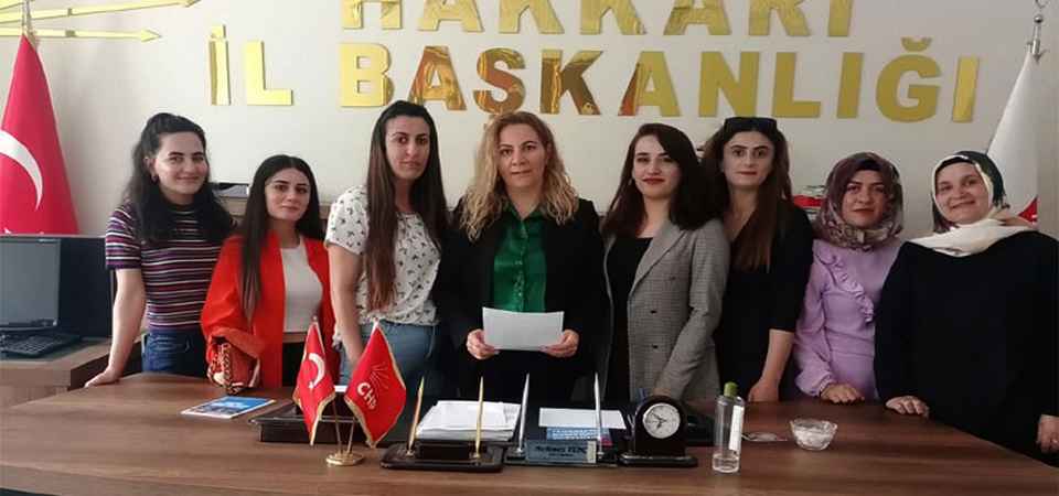 CHP kadınları oy vermeye davet etti