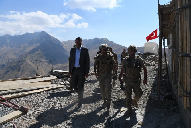VALİ ALİ ÇELİK ÜS BÖLGELERİ ZİYARET ETTİ