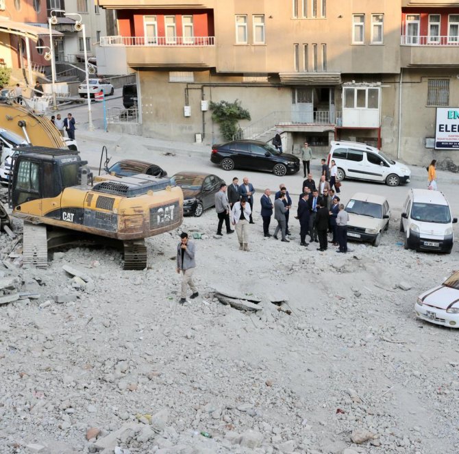 Vali Çelik’ten “H. Sait camisi temelini atın talimatı”