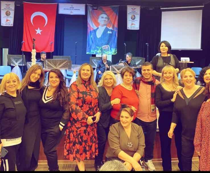 İZMİR GÜZEL, ŞARKILAR ÖZEL! Hakan TAŞ/ YAZDI