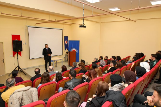 Vali Çelik 