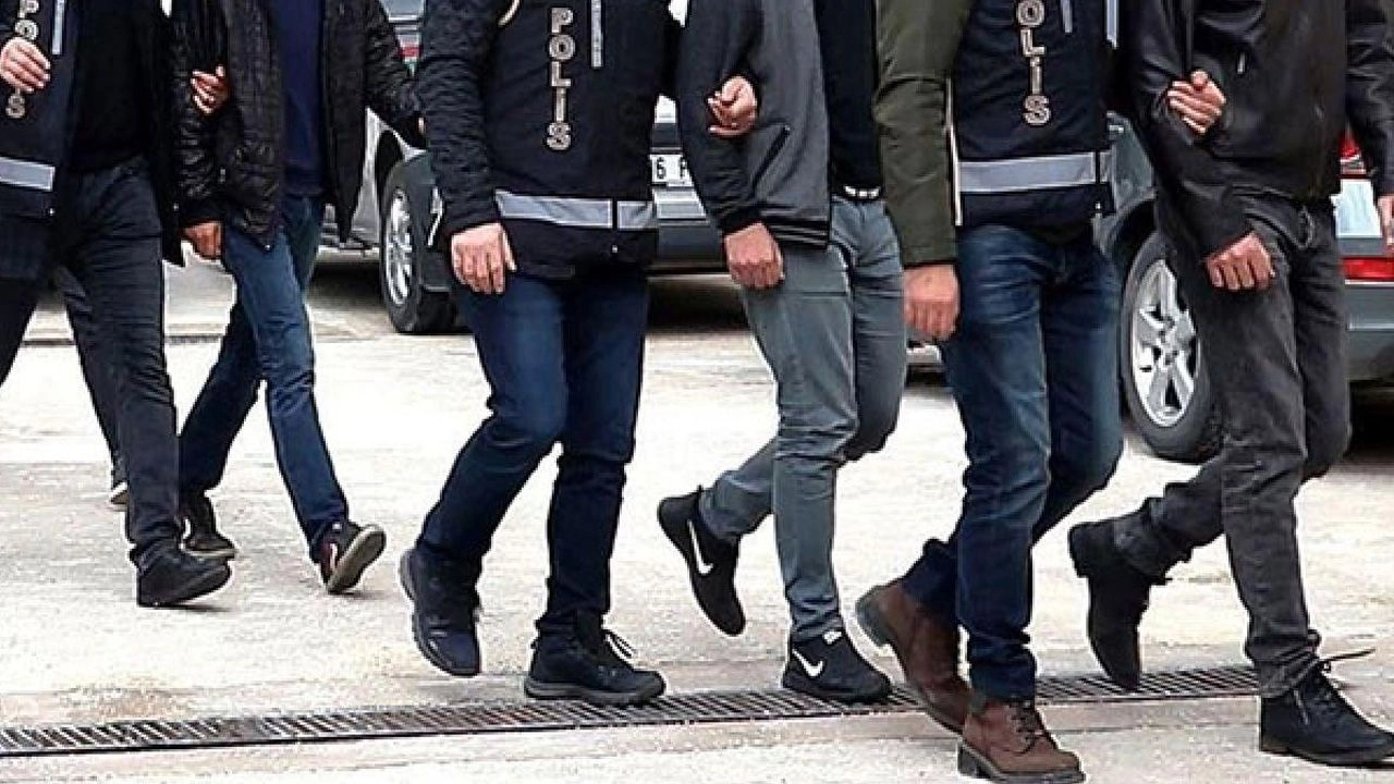 Hakkari’de Gözaltına alınan 11 kişiden 6'sı tutuklandı