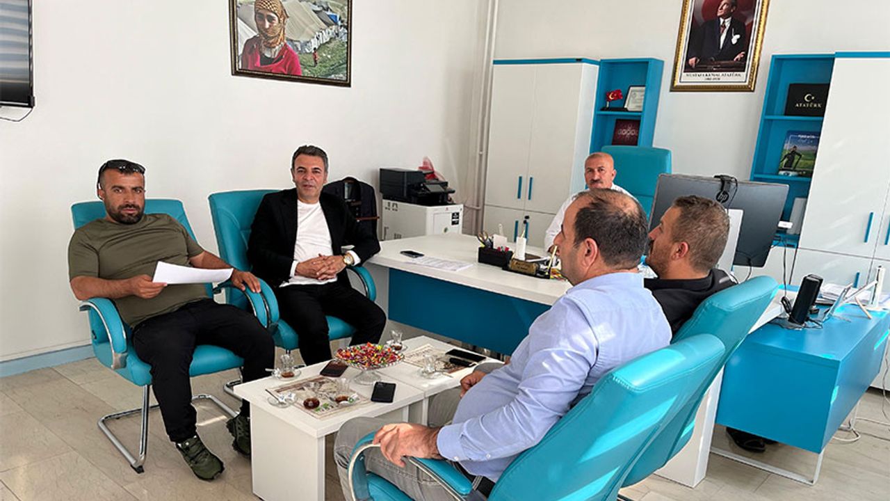 Hakkari Gazeteciler Cemiyeti'nden Müdür Ertuş'a ziyaret