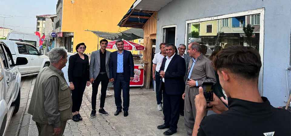 Yeşil Sol Parti heyeti Derecik'te