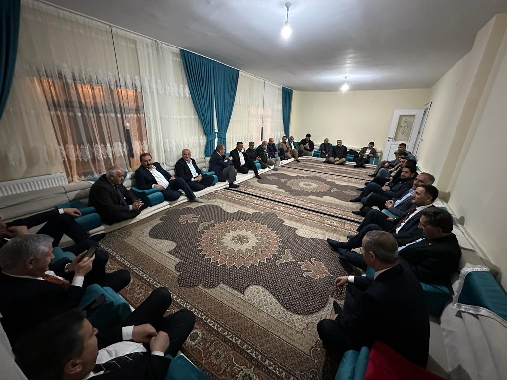 AK Partili adaylardan Şemdinli Ziyareti