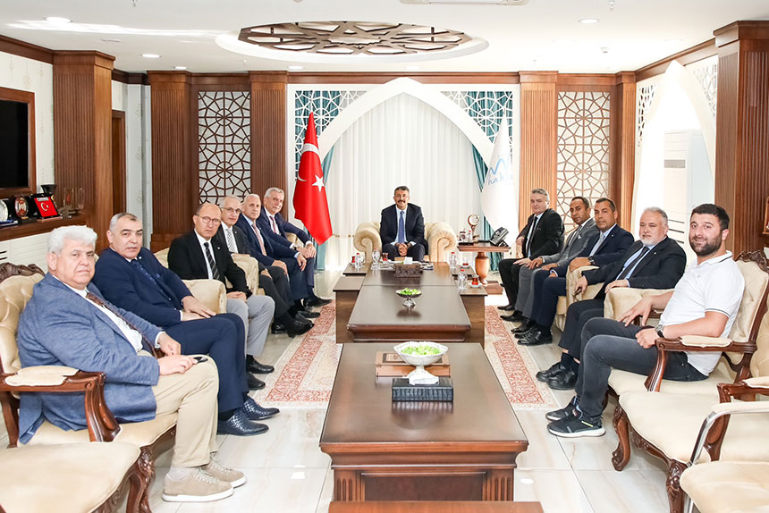 Vali Çelik: Hakkari'ye İstanbul'un gücü lazım!