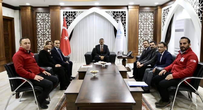 Türk Kızılay'dan Vali Çelik'e ziyaret