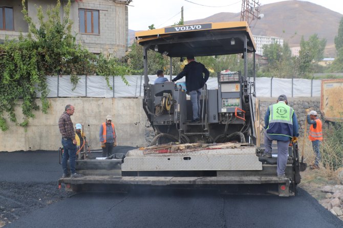  Merzan'da 7 semt asfalta kavuşturuldu
