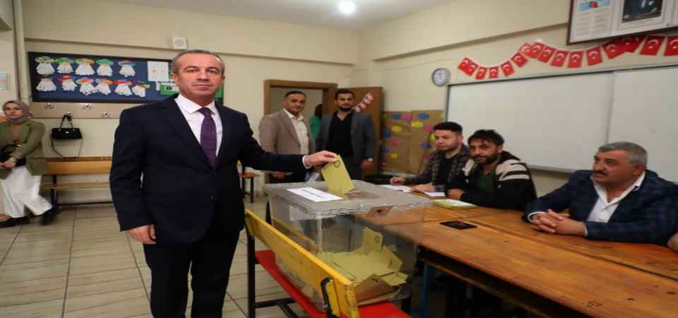 AK Partili Başkan Av. Kaya oyunu kullandı