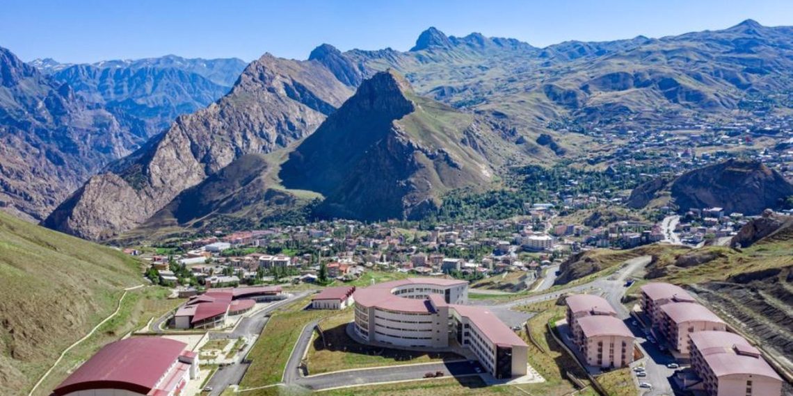 Hakkari Üniversitesi Rektörlüğü için Uygun Aday